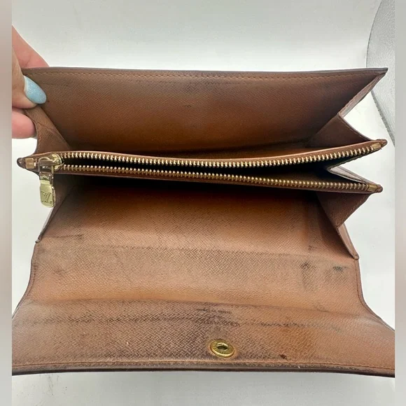 Louis Vuitton Sarah Long Monogram Wallet with Certificate of Authenticity - Picture 7 of 11